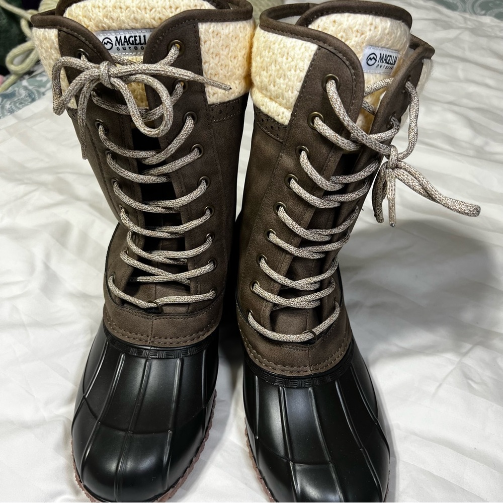 Magellan Outdoors Waterproof Duck Boots Women's 11B Sweater Collar FFS4057 - Picture 7 of 10
